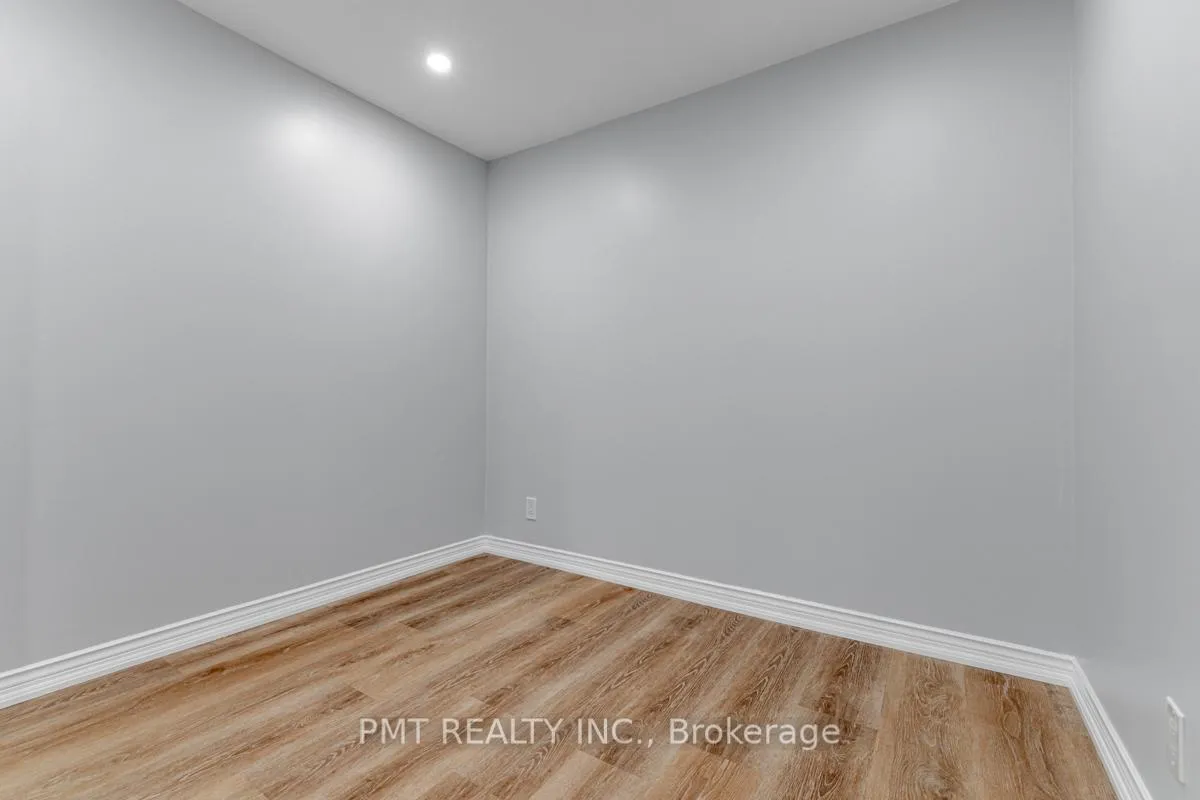 Photo 14 of Unit 26, 108 Redpath Avenue W, Toronto, Mount Pleasant West — HOMEH