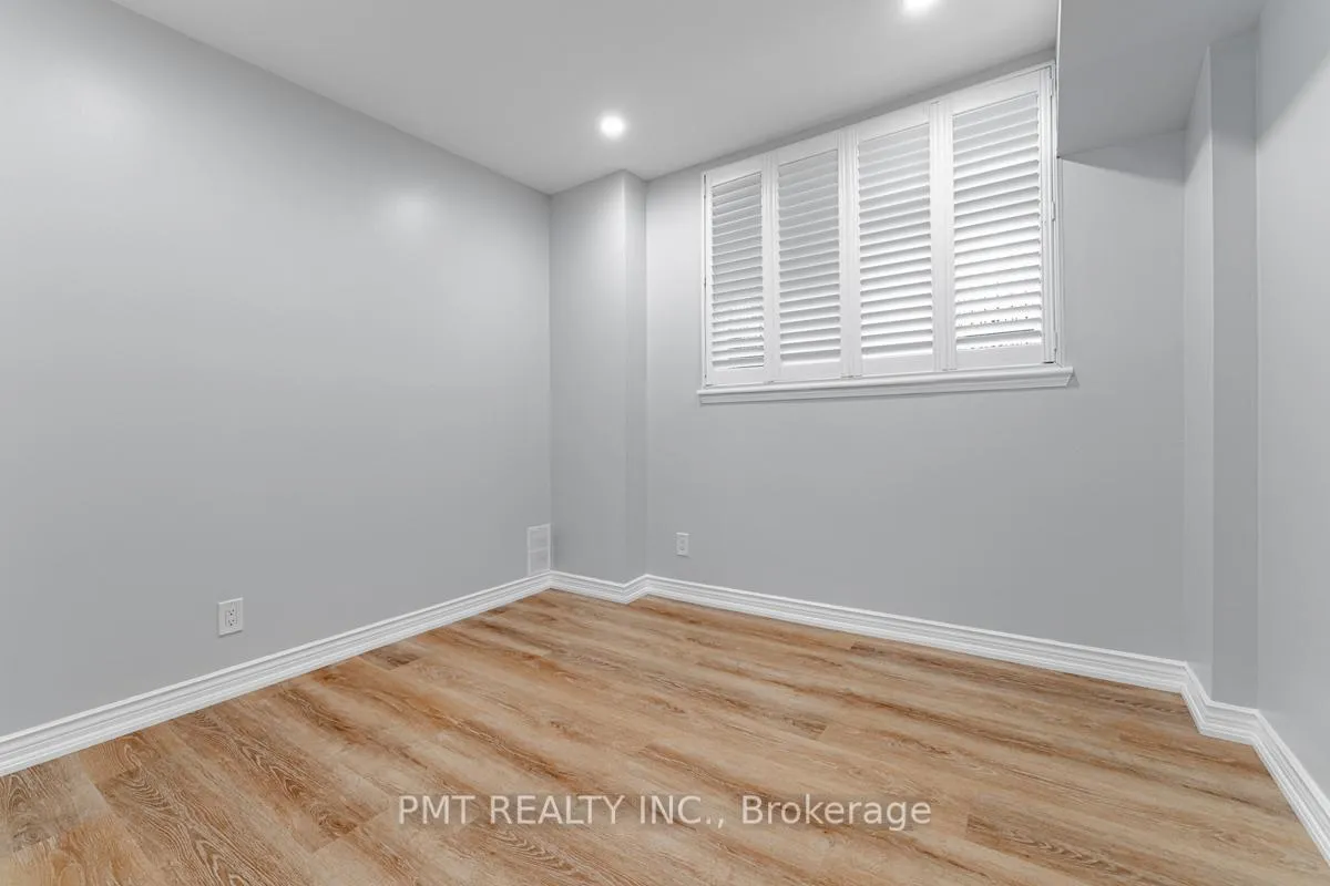 Photo 15 of Unit 26, 108 Redpath Avenue W, Toronto, Mount Pleasant West — HOMEH