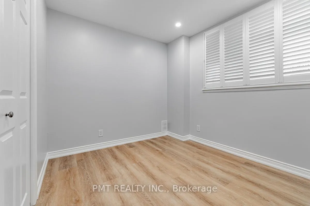 Photo 16 of Unit 26, 108 Redpath Avenue W, Toronto, Mount Pleasant West — HOMEH