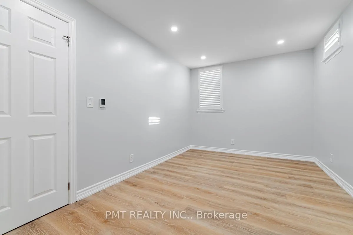 Photo 18 of Unit 26, 108 Redpath Avenue W, Toronto, Mount Pleasant West — HOMEH
