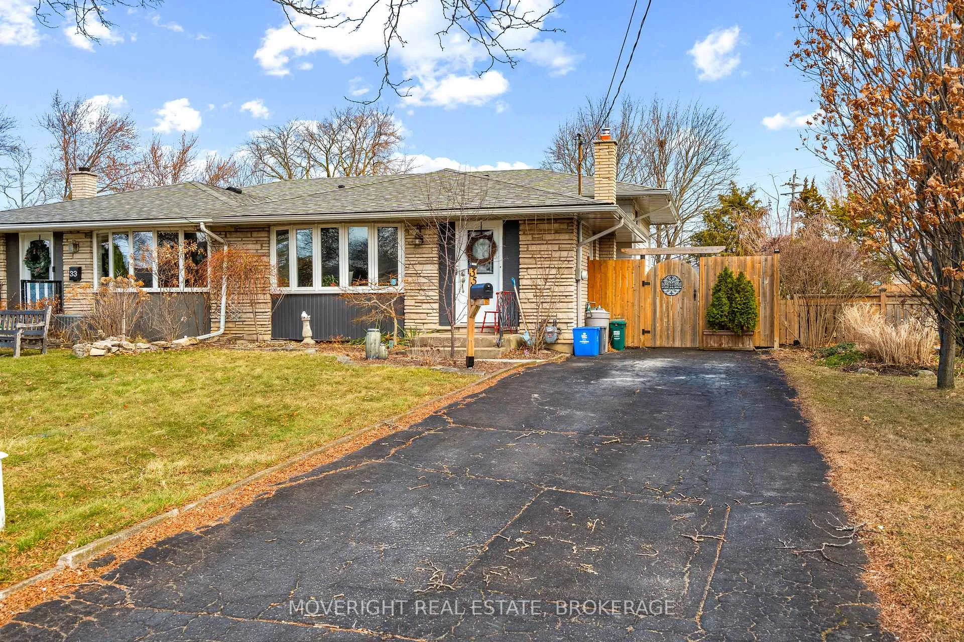 Photo 3 of 35 Cypress Street, St. Catharines, Lakeport — HOMEH