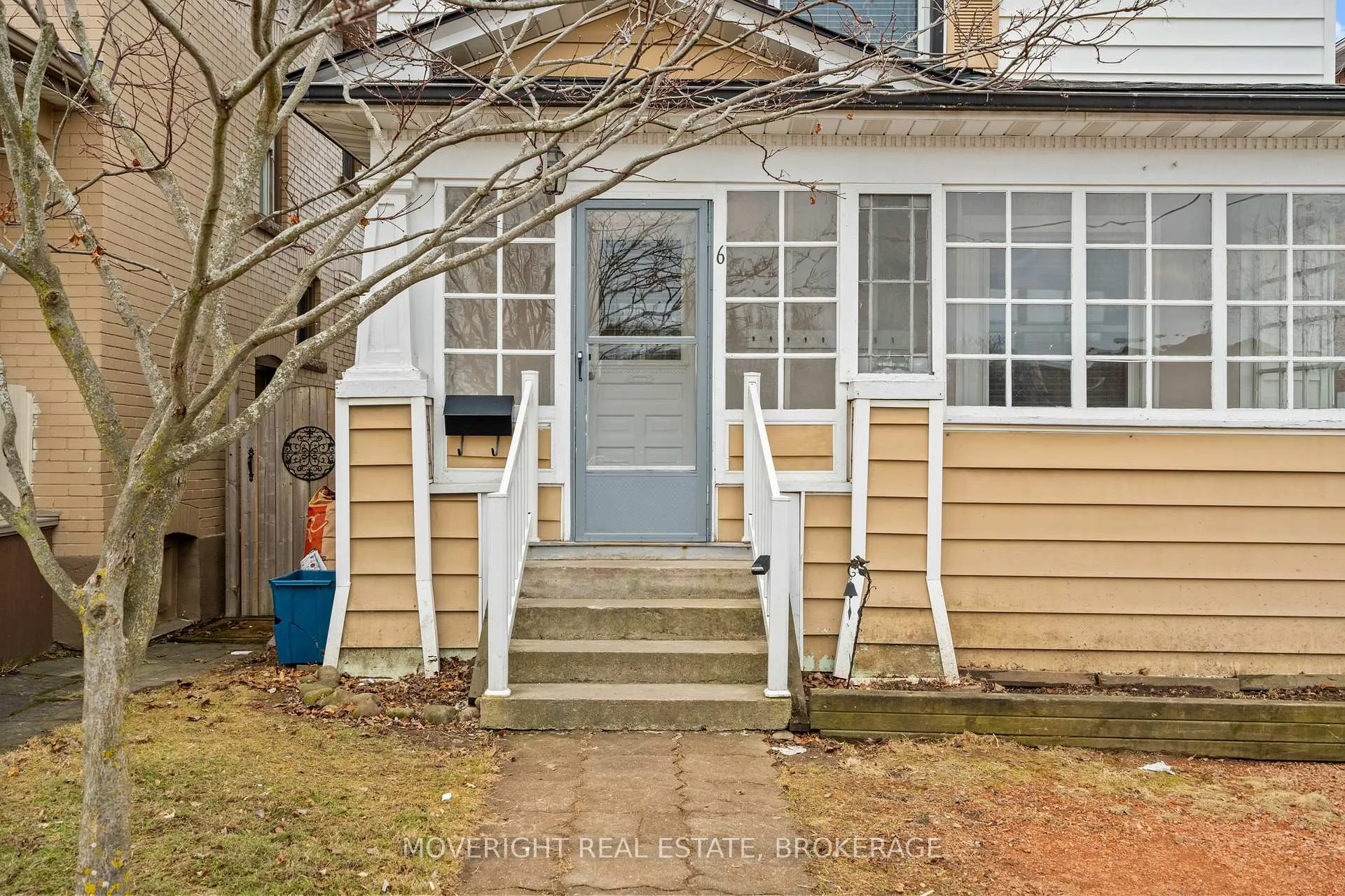 Photo 4 of 6 Gibson Place, St. Catharines, Downtown — HOMEH