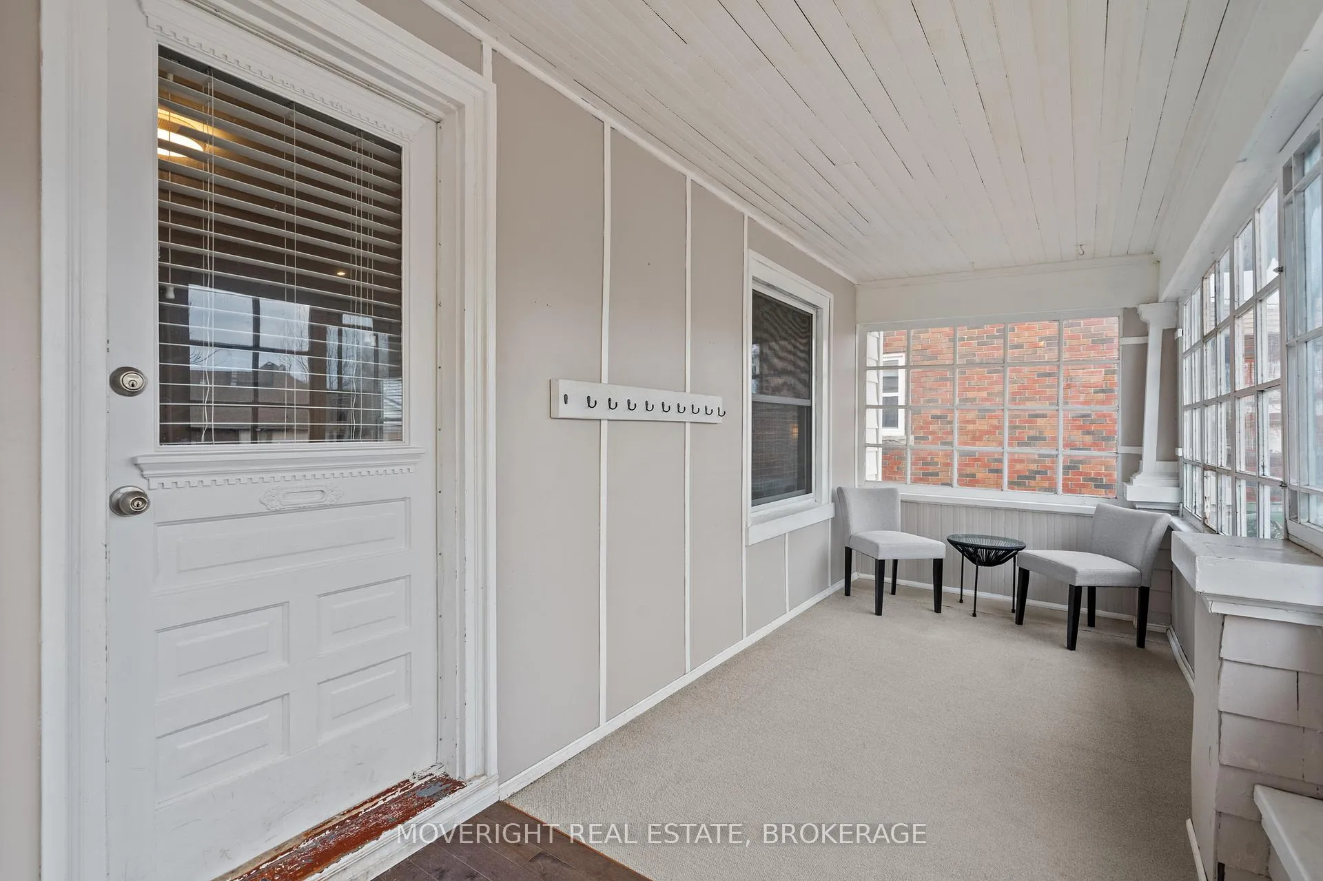 Photo 5 of 6 Gibson Place, St. Catharines, Downtown — HOMEH