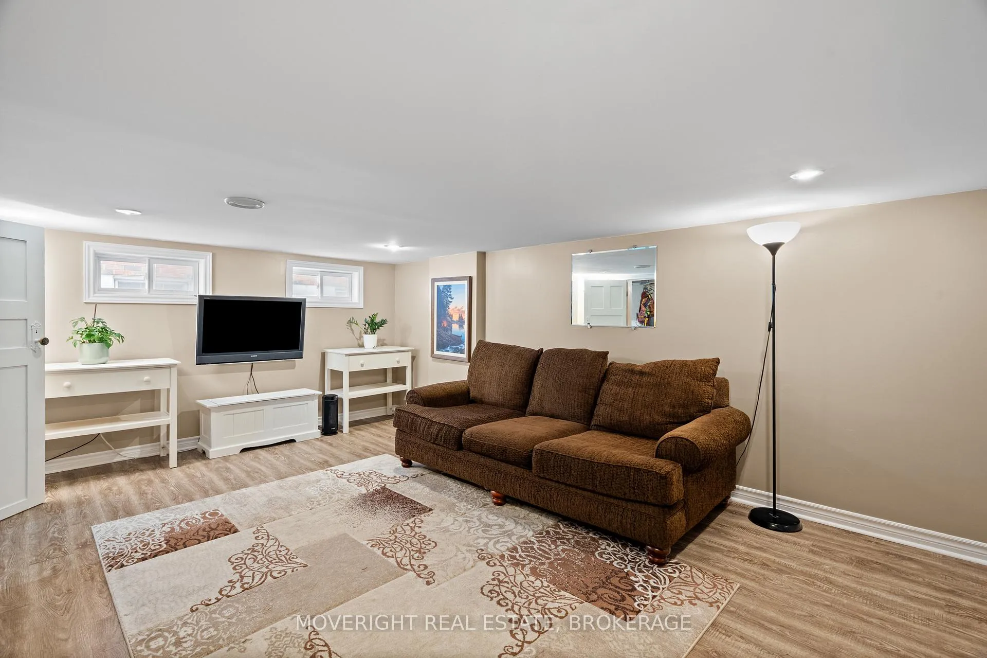 Photo 31 of 6 Gibson Place, St. Catharines, Downtown — HOMEH