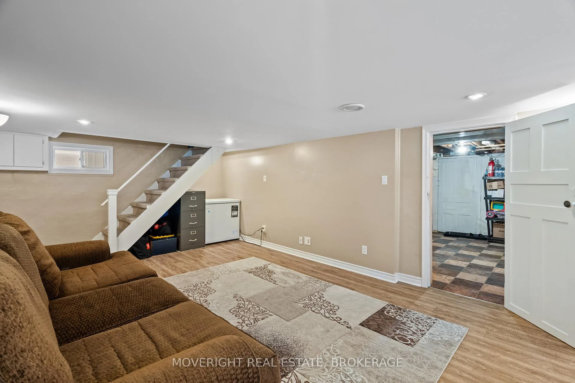 Photo 32 of 6 Gibson Place, St. Catharines, Downtown — HOMEH