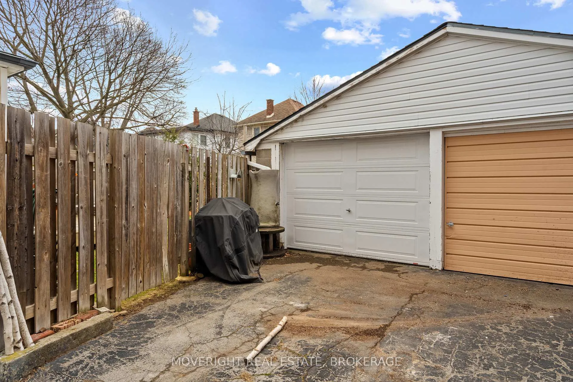 Photo 38 of 6 Gibson Place, St. Catharines, Downtown — HOMEH