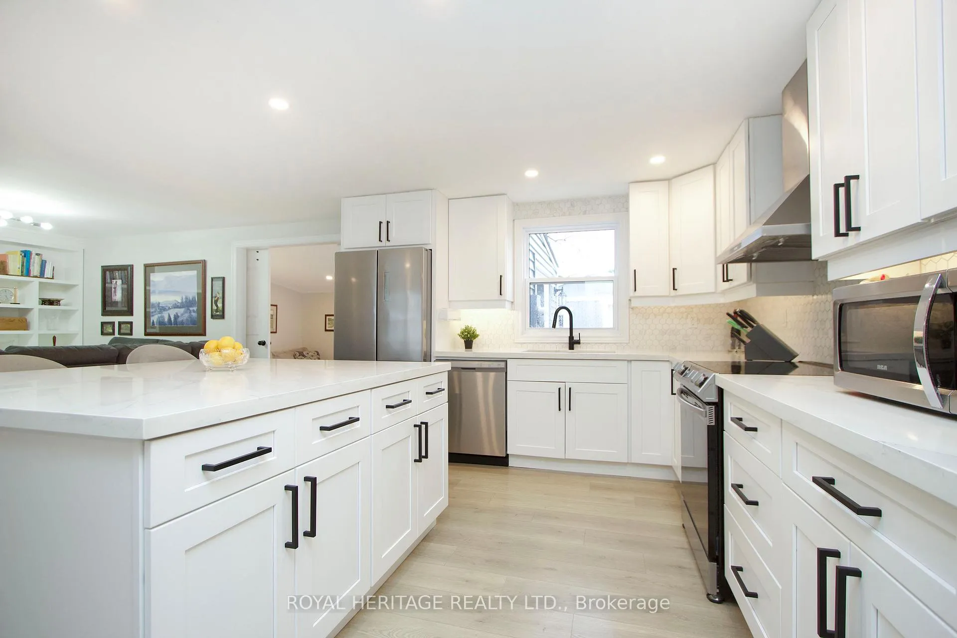 Photo 14 of 40 Bluffs Road, Clarington, Bowmanville — HOMEH