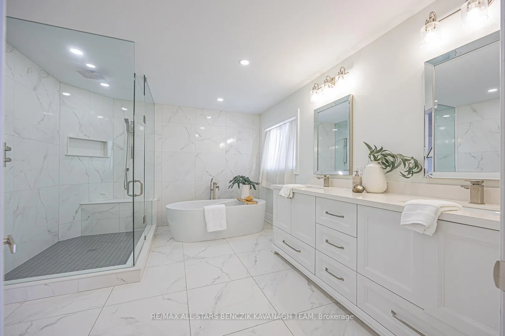 Photo 18 of 2237 Hackett Place, Oshawa, Windfields — HOMEH