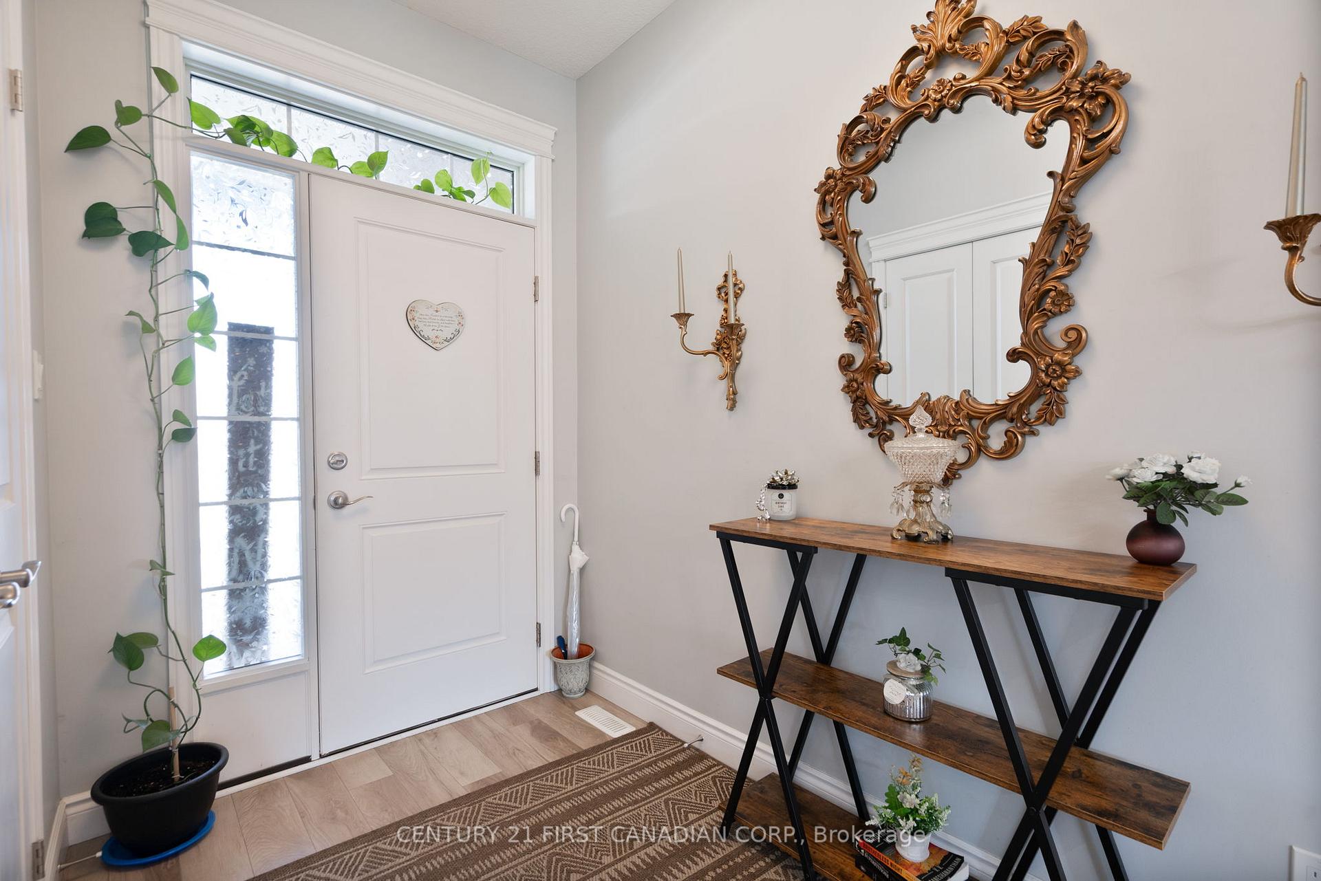 Photo 5 of 125 Spencer Avenue, Lucan Biddulph, Lucan — HOMEH