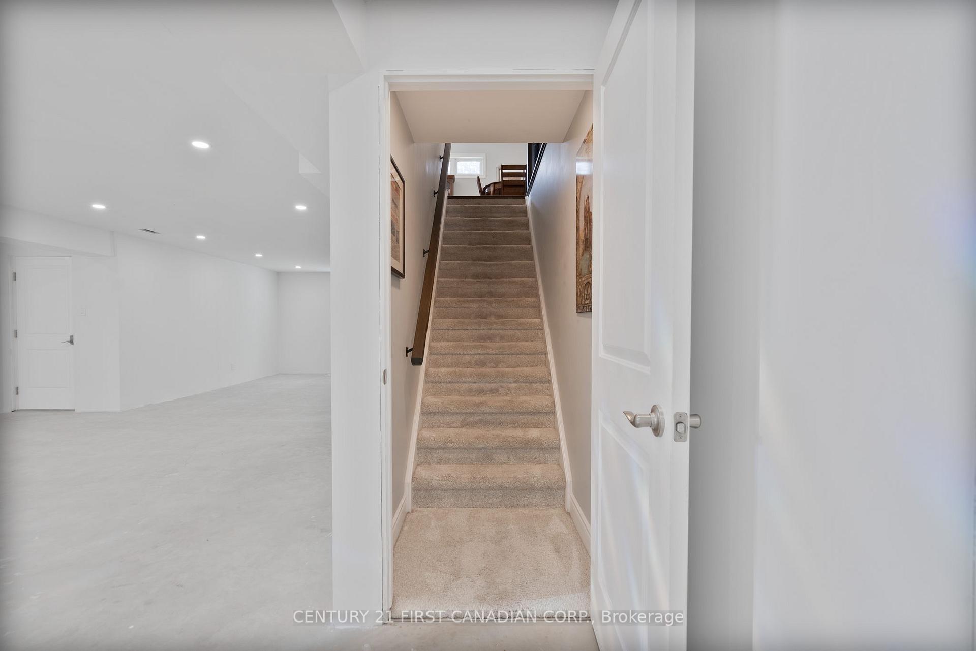 Photo 26 of 125 Spencer Avenue, Lucan Biddulph, Lucan — HOMEH