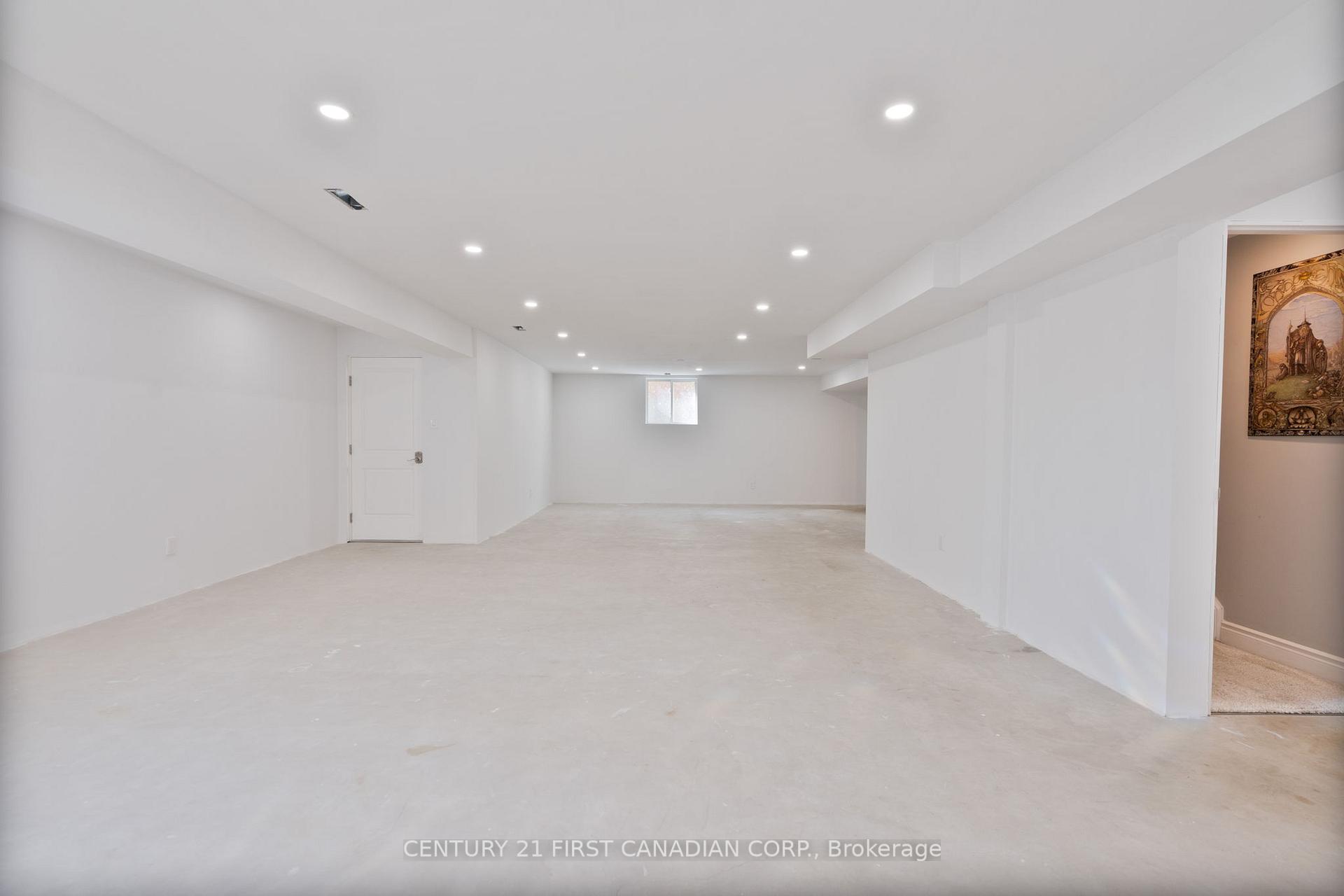 Photo 28 of 125 Spencer Avenue, Lucan Biddulph, Lucan — HOMEH