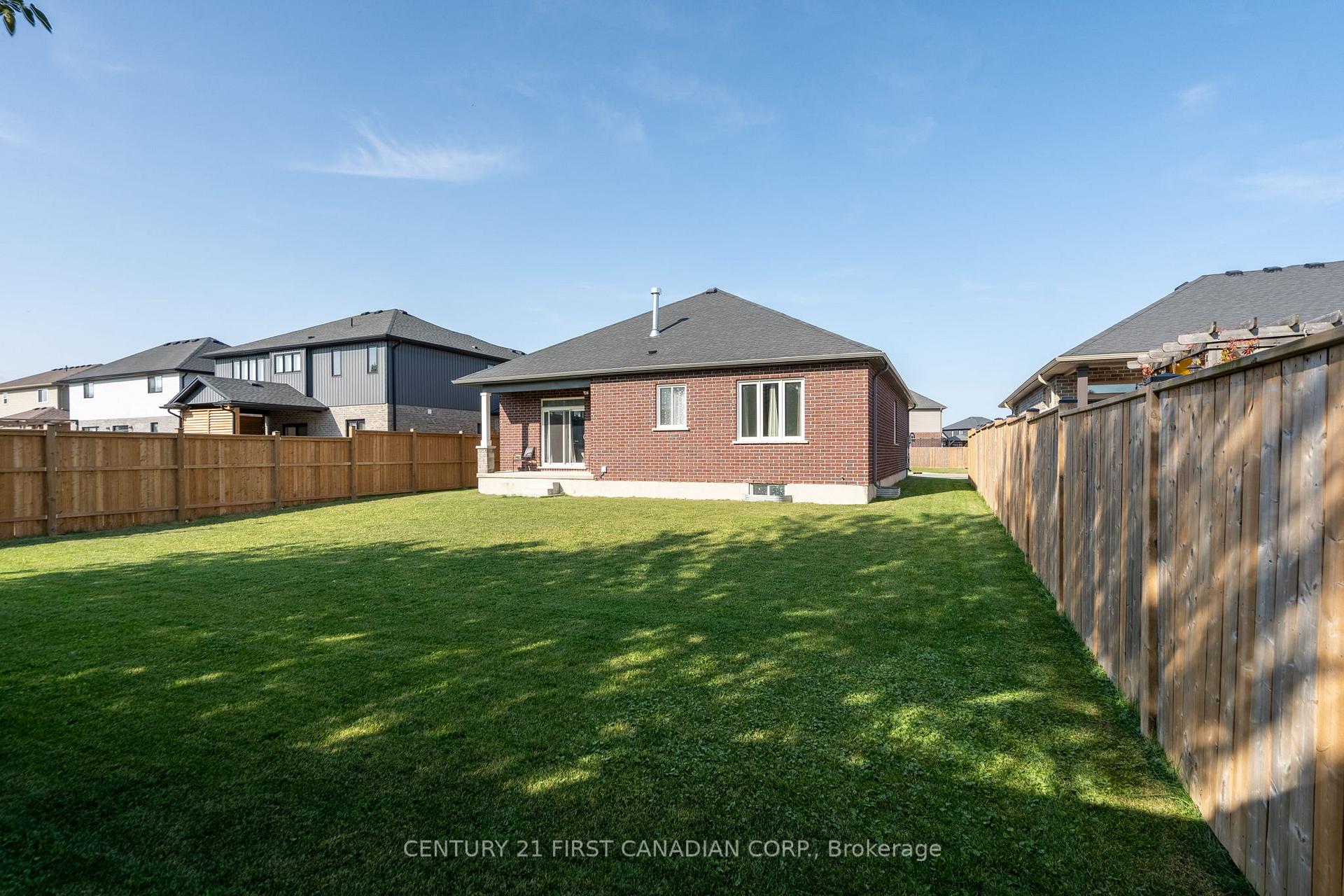 Photo 36 of 125 Spencer Avenue, Lucan Biddulph, Lucan — HOMEH