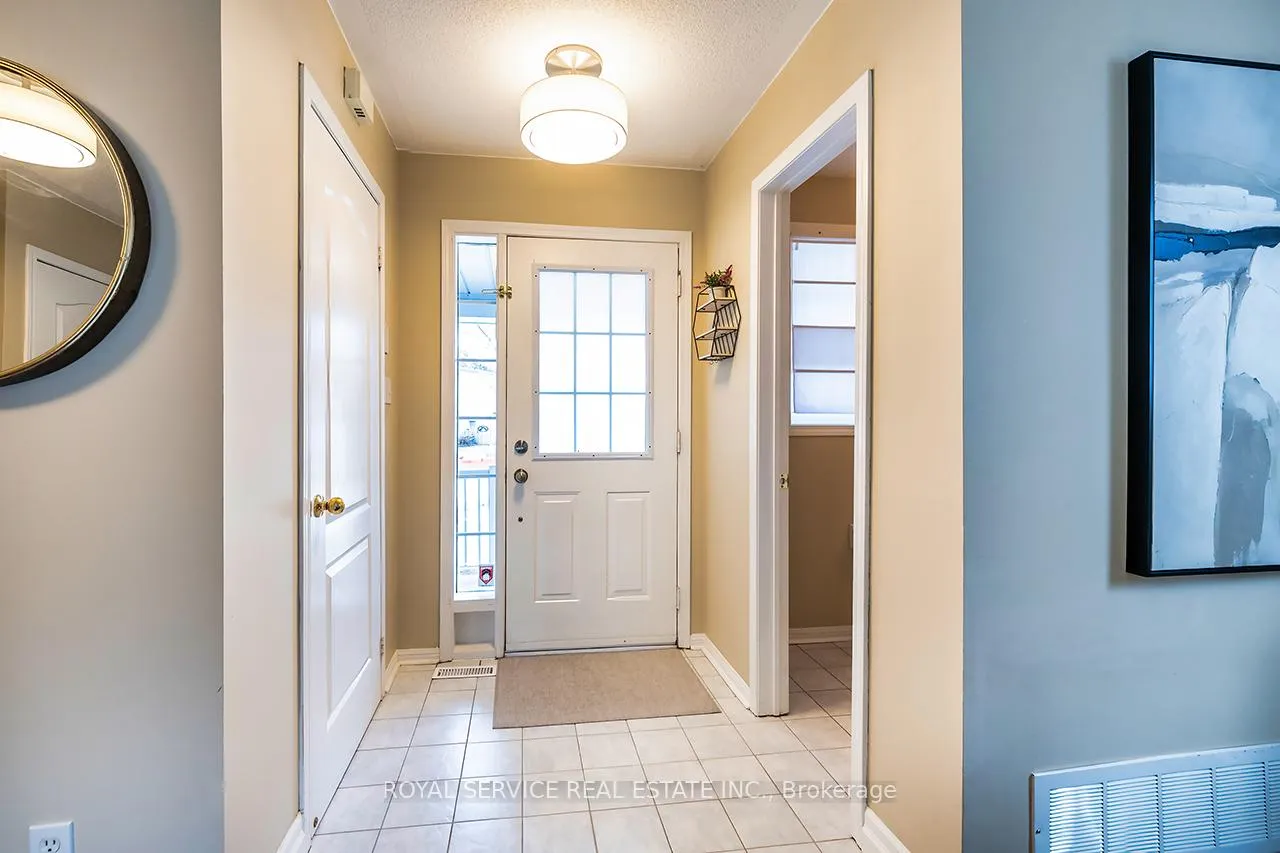 Photo 3 of 56 Beacham Crescent, Clarington, Newcastle — HOMEH