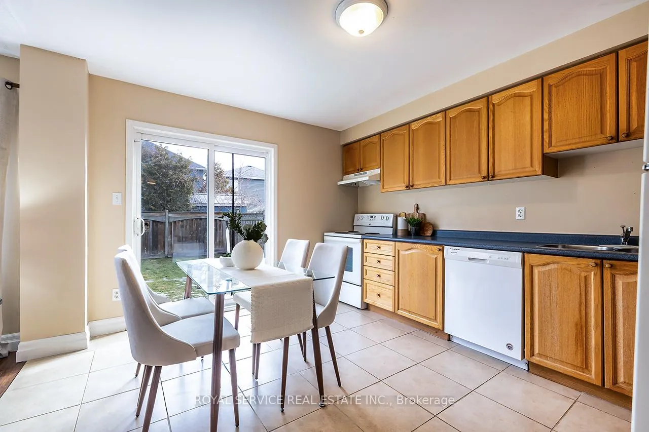 Photo 13 of 56 Beacham Crescent, Clarington, Newcastle — HOMEH