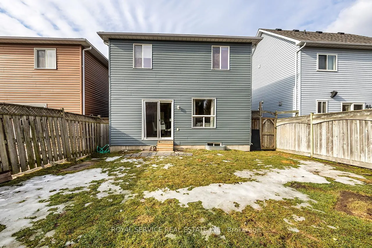 Photo 28 of 56 Beacham Crescent, Clarington, Newcastle — HOMEH