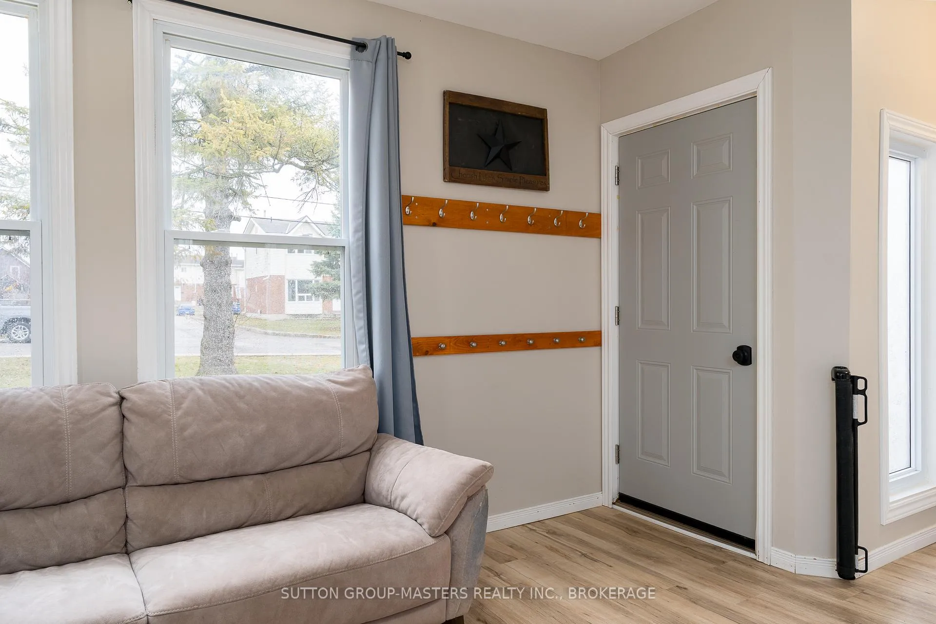 Photo 11 of 71 Brant Street, Deseronto, Deseronto (Town) — HOMEH