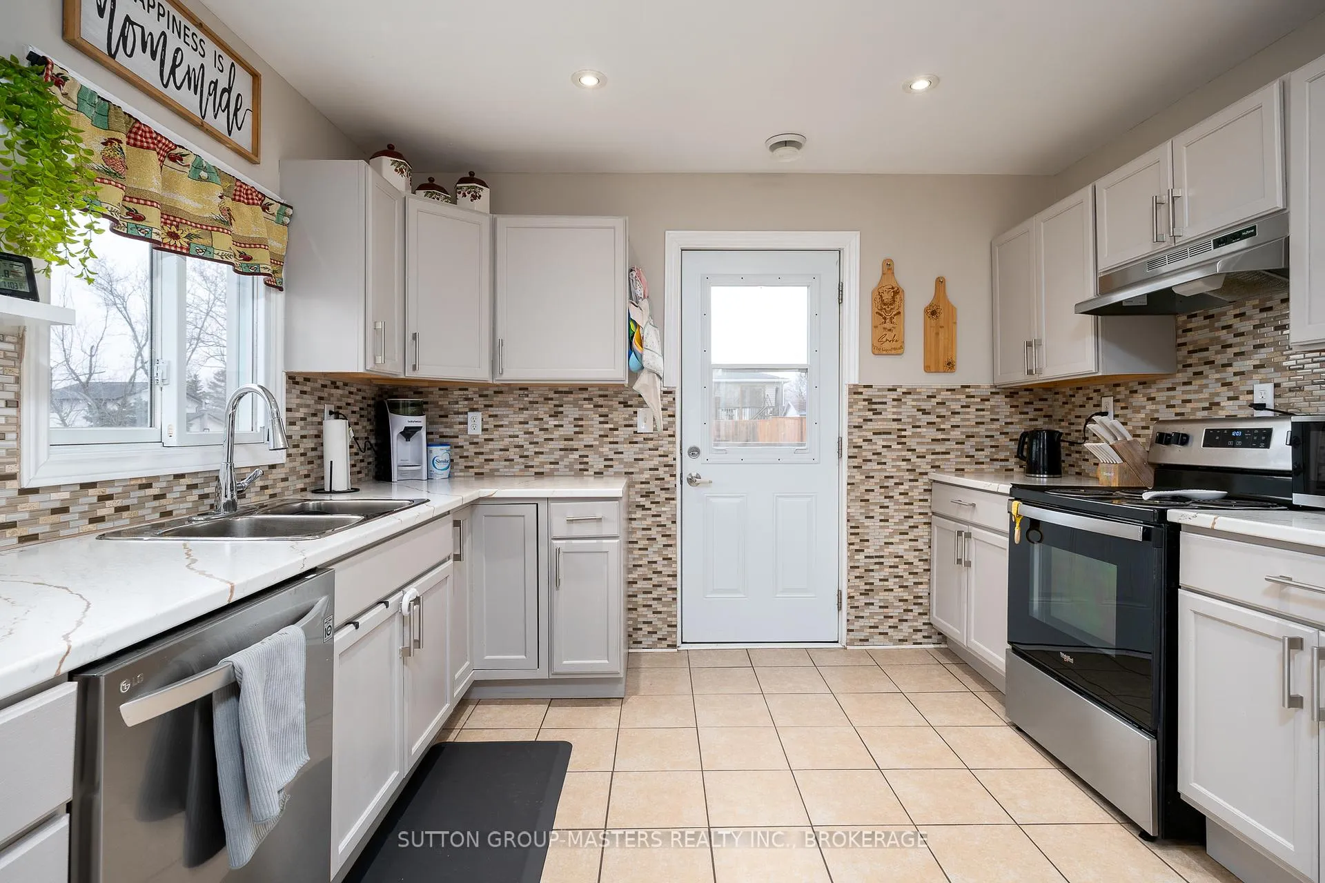 Photo 16 of 71 Brant Street, Deseronto, Deseronto (Town) — HOMEH