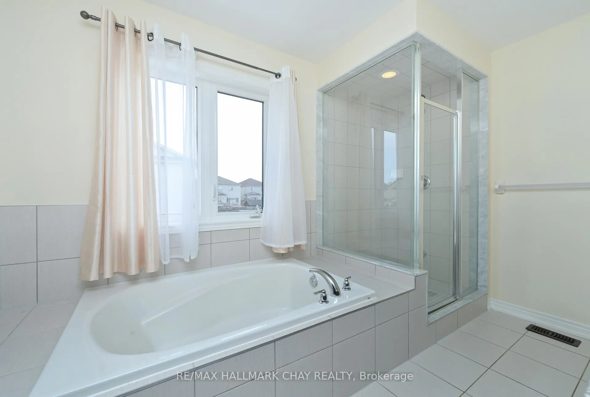 Photo 19 of 25 Mandley Street, Essa, Angus — HOMEH