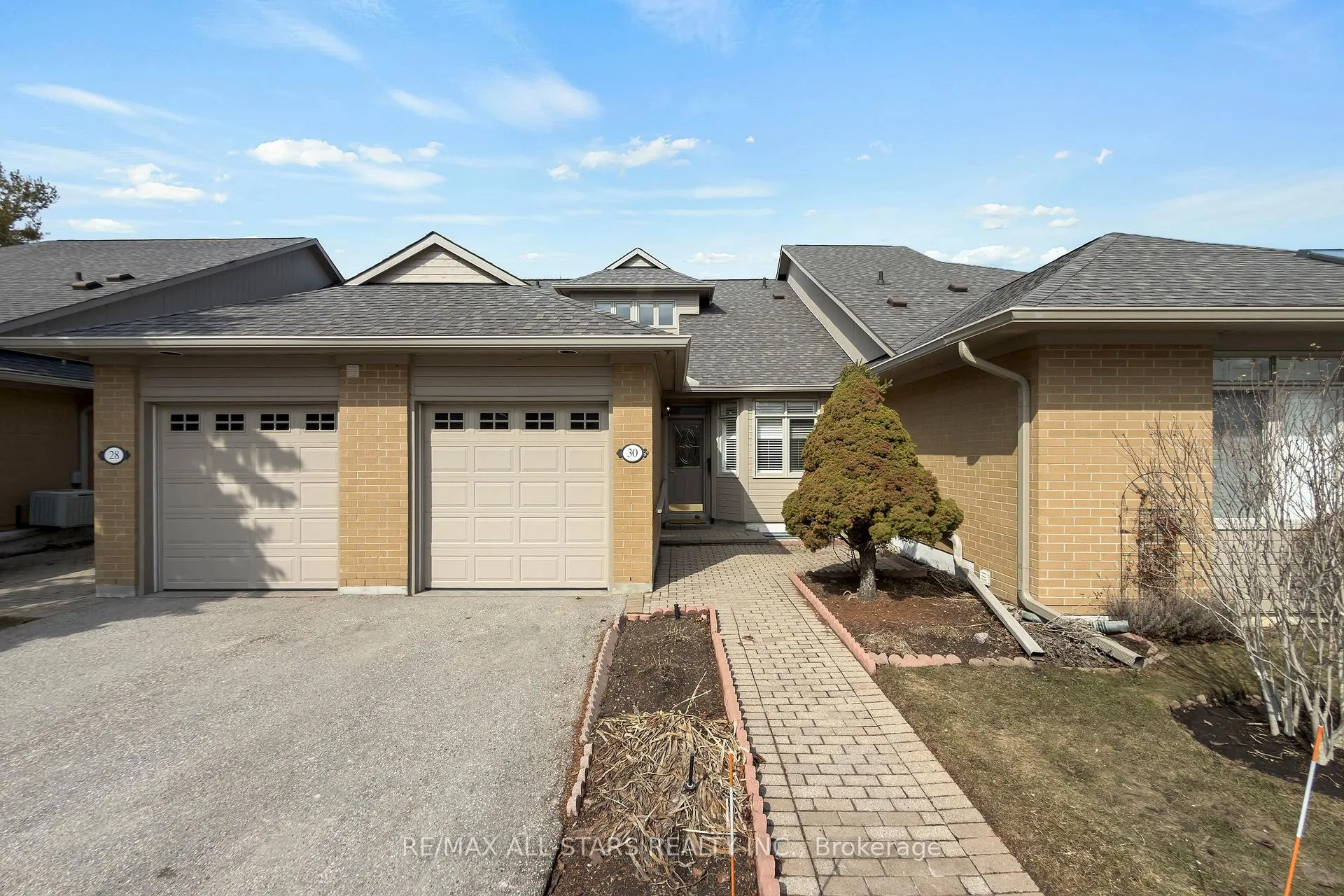 Photo 2 of 30 Blue Heron Beach Way, Markham, Greensborough — HOMEH