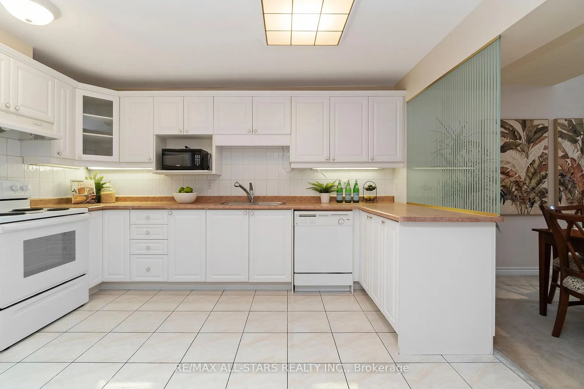 Photo 6 of 30 Blue Heron Beach Way, Markham, Greensborough — HOMEH