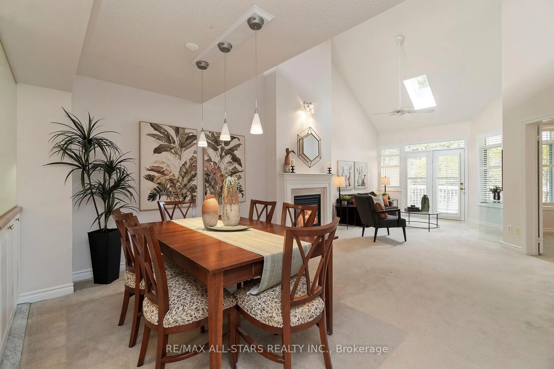 Photo 11 of 30 Blue Heron Beach Way, Markham, Greensborough — HOMEH