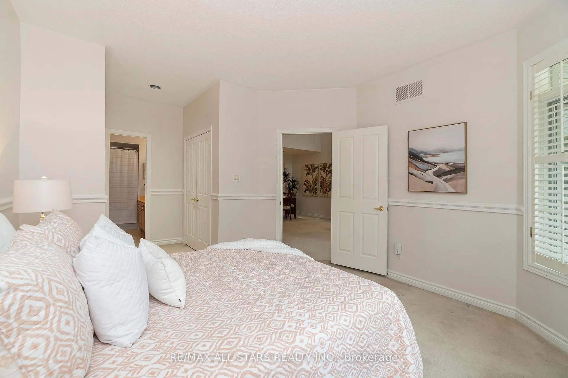 Photo 22 of 30 Blue Heron Beach Way, Markham, Greensborough — HOMEH