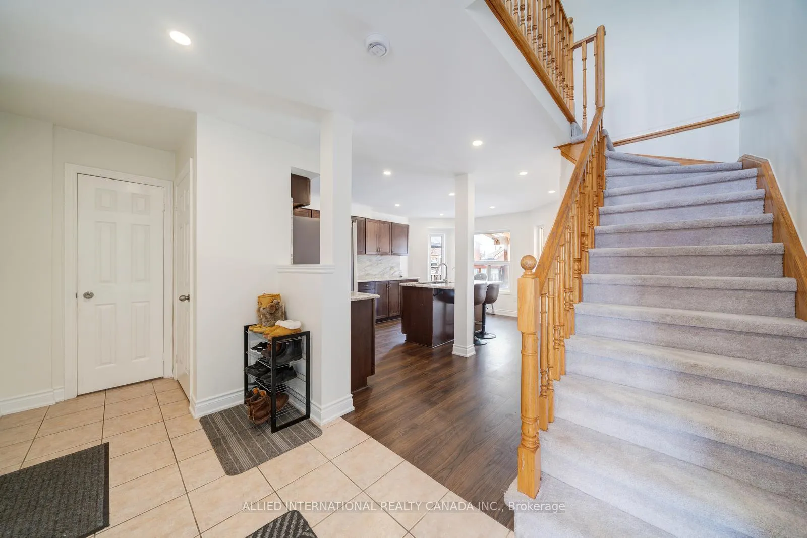 Photo 6 of 199 Esther Drive, Barrie, Painswick South — HOMEH