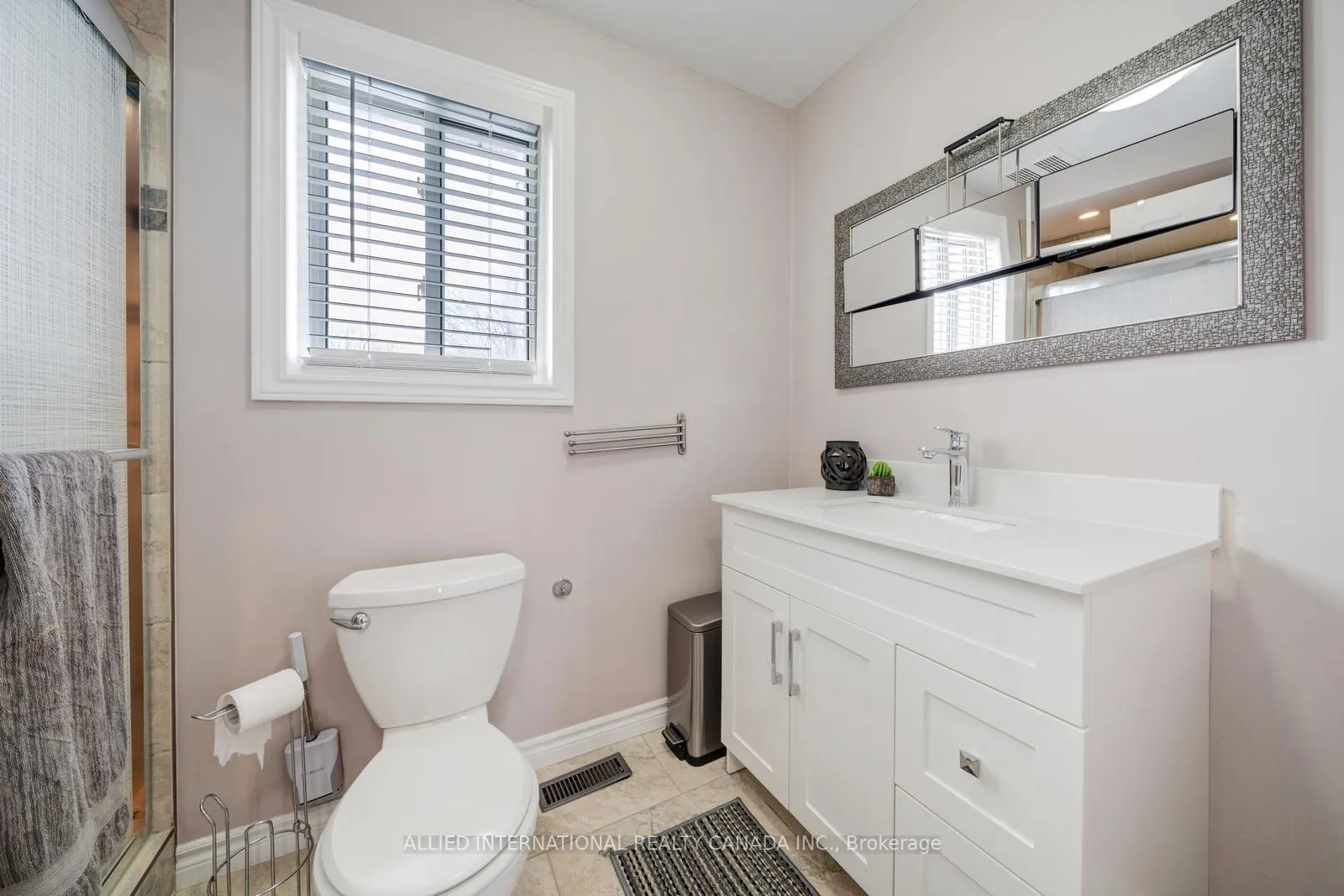 Photo 14 of 199 Esther Drive, Barrie, Painswick South — HOMEH