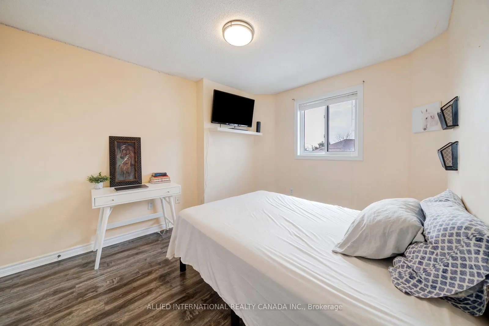 Photo 17 of 199 Esther Drive, Barrie, Painswick South — HOMEH