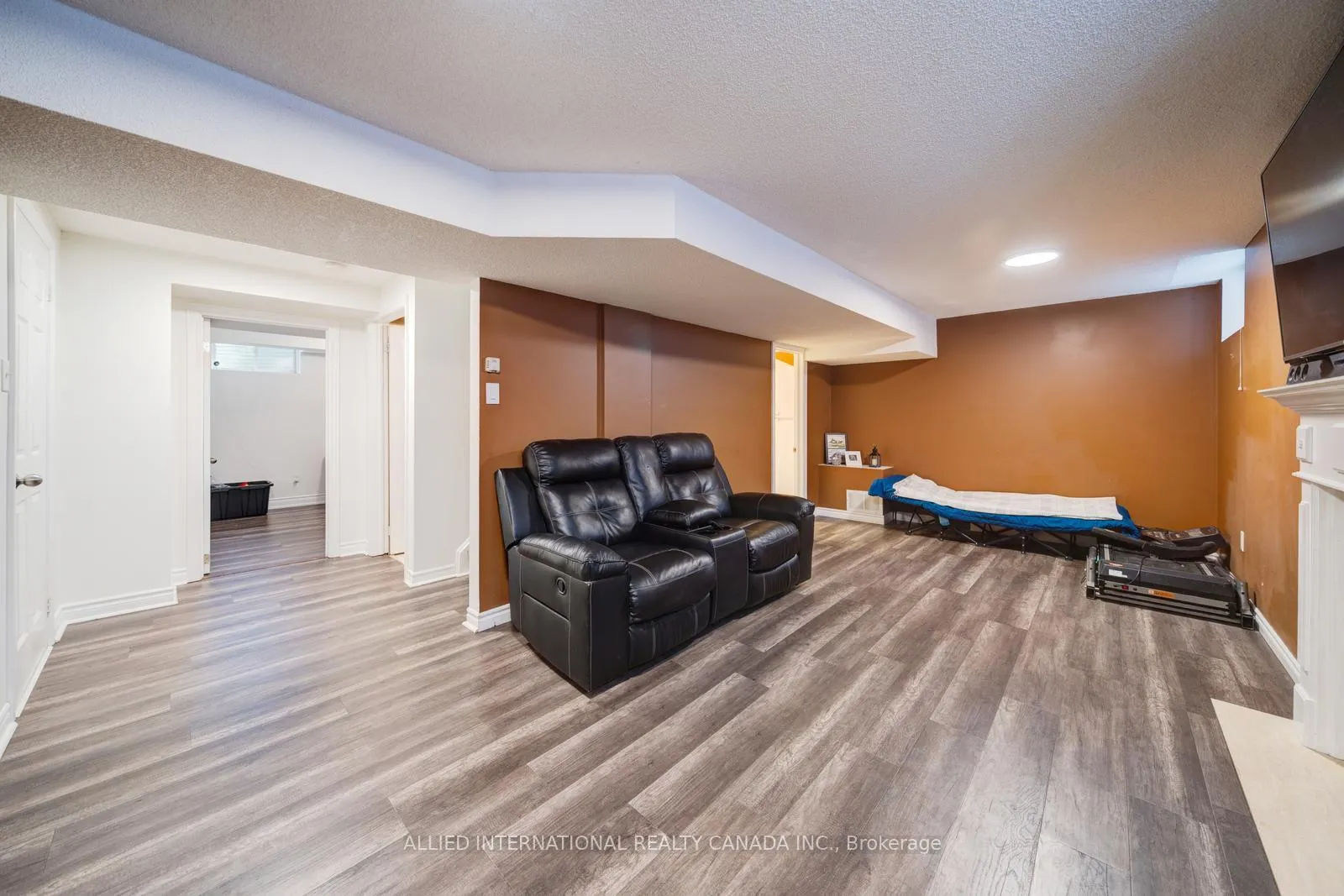 Photo 20 of 199 Esther Drive, Barrie, Painswick South — HOMEH