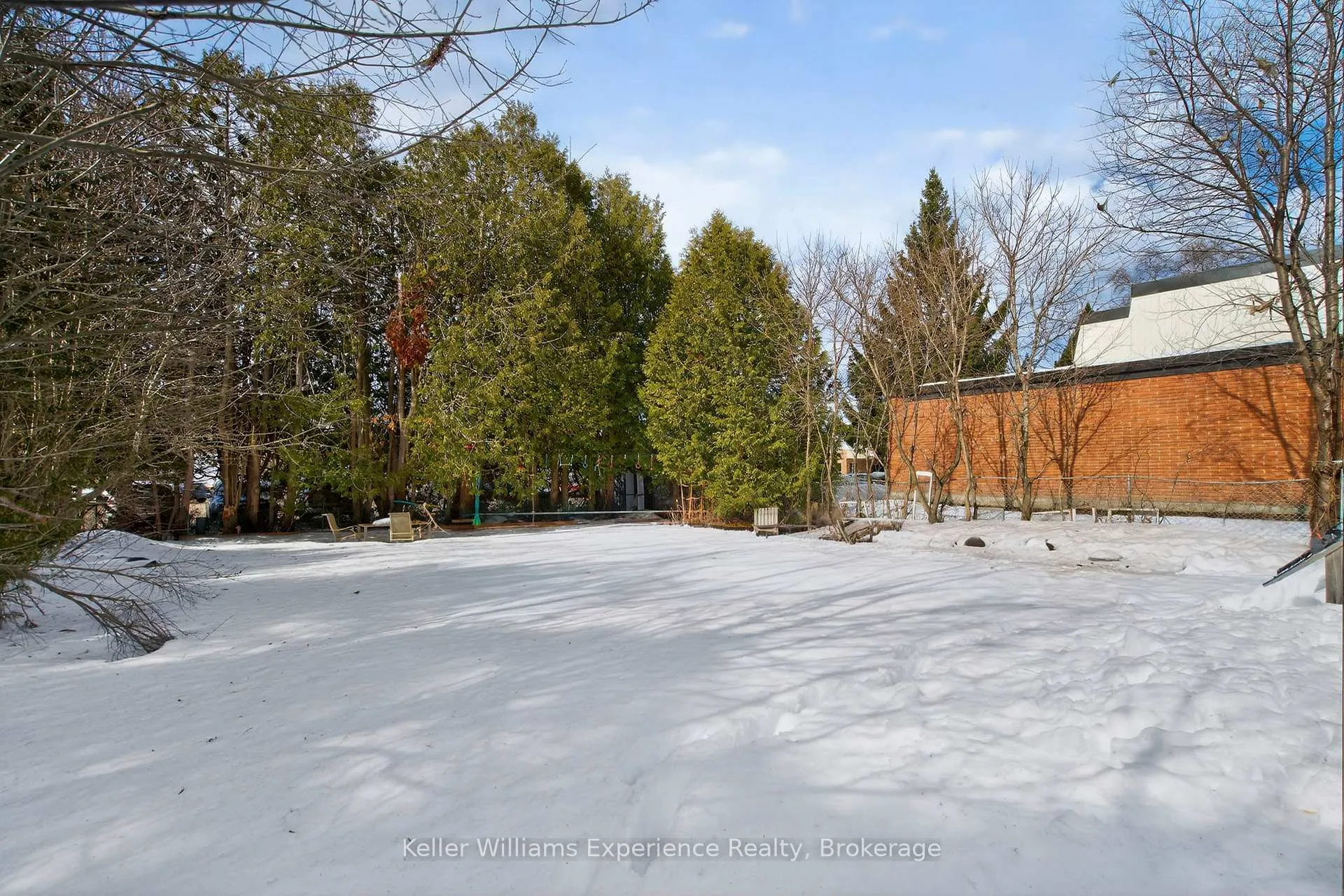 Photo 24 of 14 Aubrey Street, Bracebridge, Macaulay — HOMEH