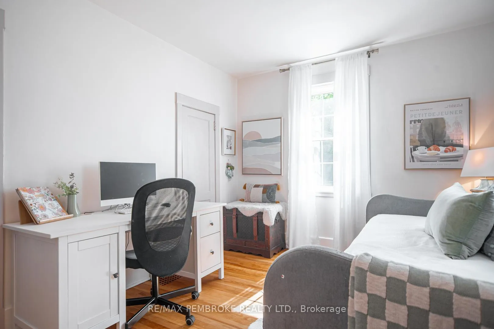 Photo 14 of 332 Esther Street, Pembroke — HOMEH