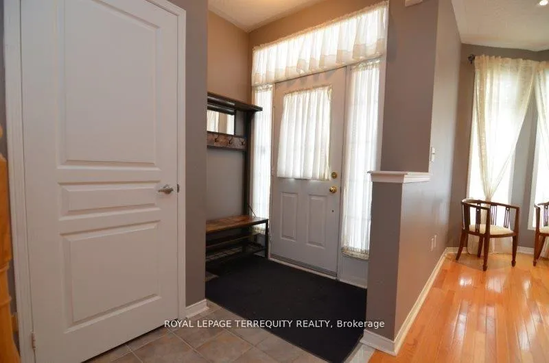 Photo 2 of 5 Wilcliff Court, Markham, Greensborough — HOMEH