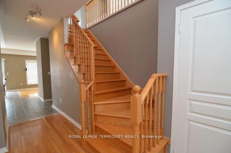 Photo 6 of 5 Wilcliff Court, Markham, Greensborough — HOMEH