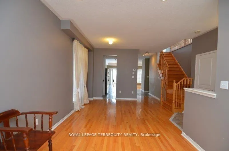 Photo 7 of 5 Wilcliff Court, Markham, Greensborough — HOMEH