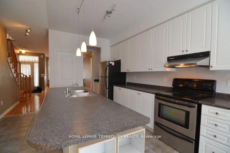 Photo 10 of 5 Wilcliff Court, Markham, Greensborough — HOMEH
