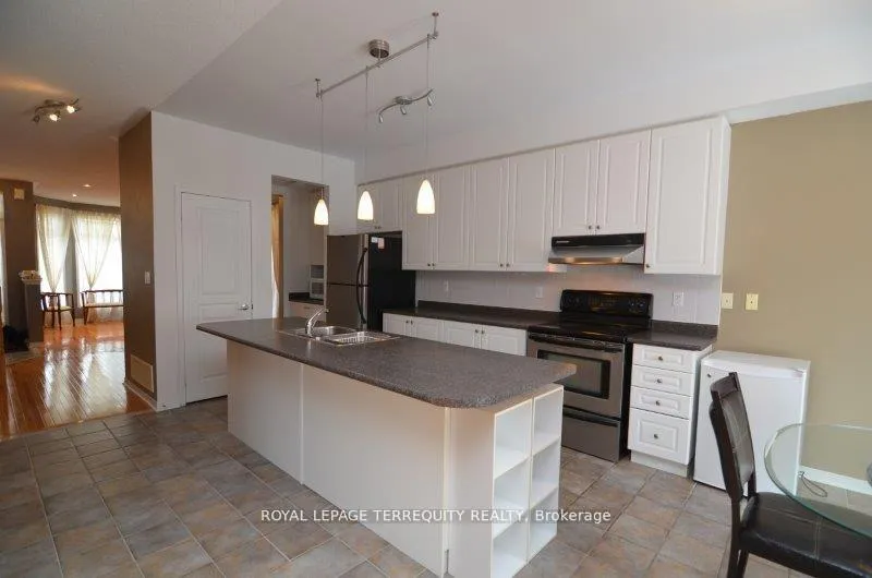 Photo 13 of 5 Wilcliff Court, Markham, Greensborough — HOMEH