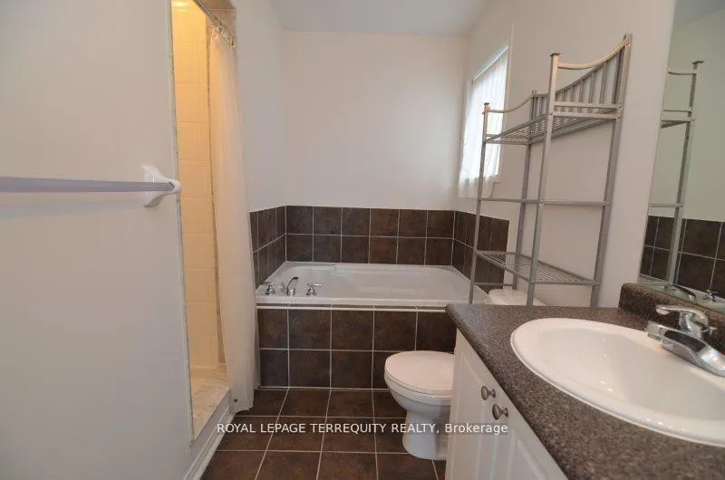 Photo 23 of 5 Wilcliff Court, Markham, Greensborough — HOMEH