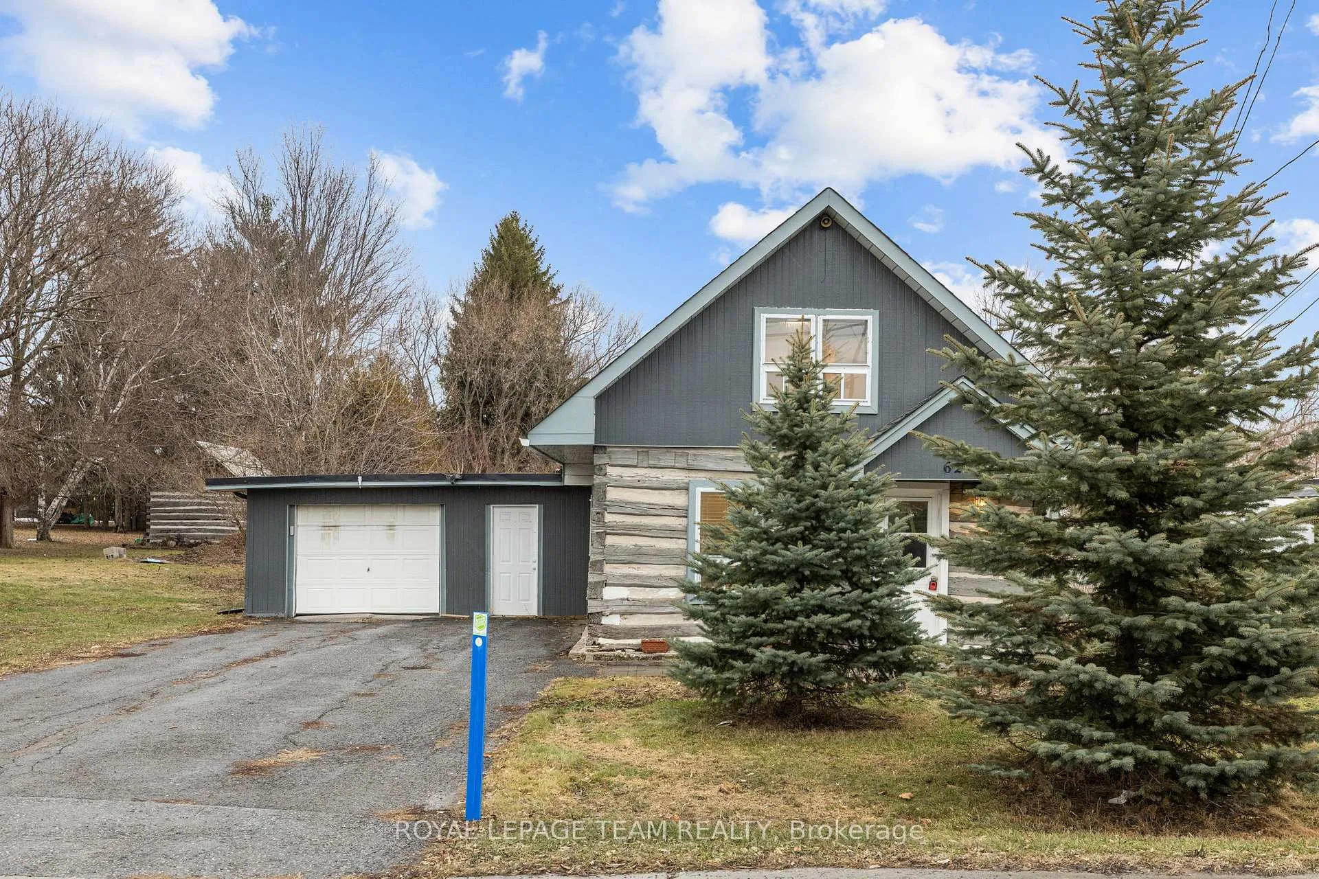 Photo 2 of 6264 Perth Street, Ottawa, Richmond — HOMEH