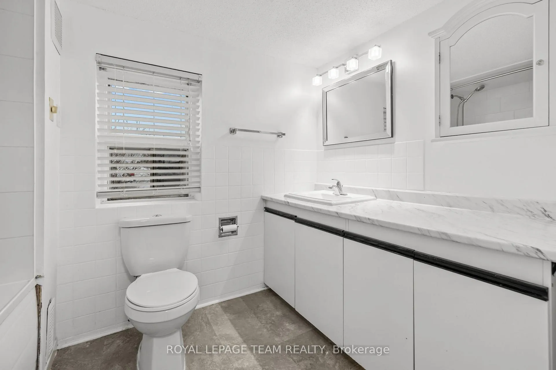Photo 13 of 6264 Perth Street, Ottawa, Richmond — HOMEH