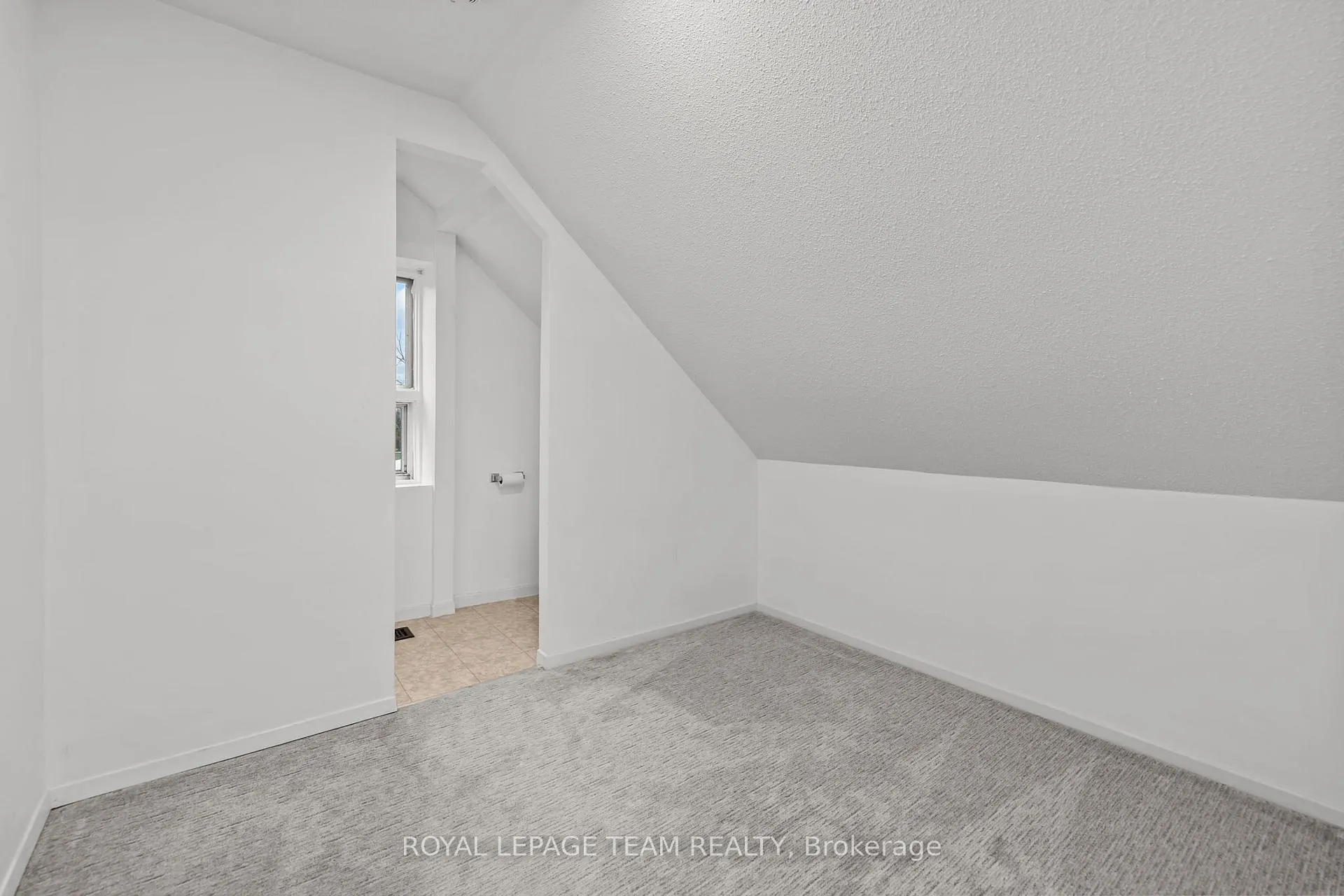 Photo 14 of 6264 Perth Street, Ottawa, Richmond — HOMEH