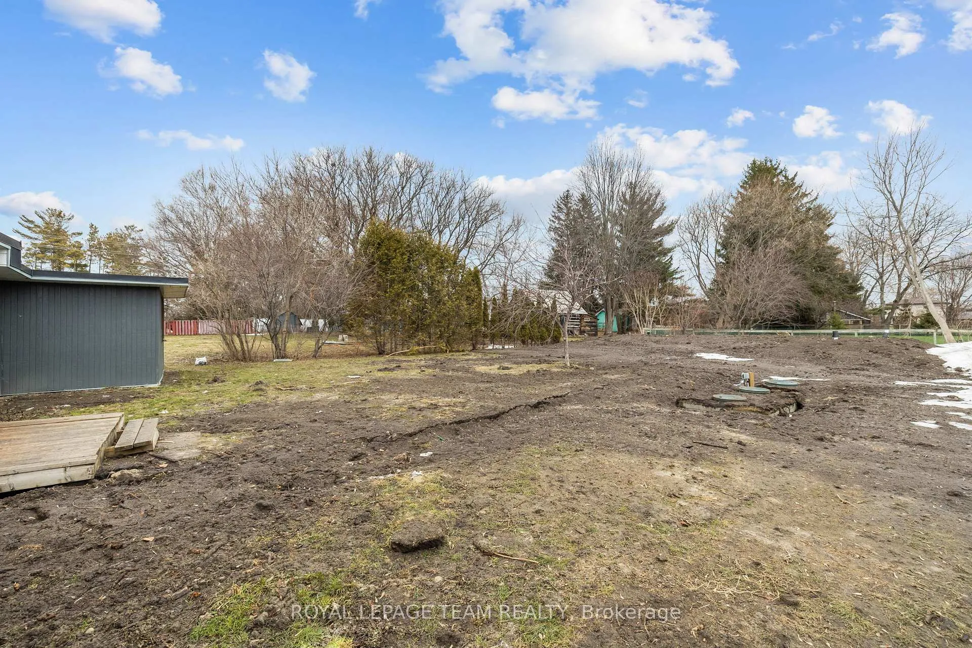 Photo 23 of 6264 Perth Street, Ottawa, Richmond — HOMEH