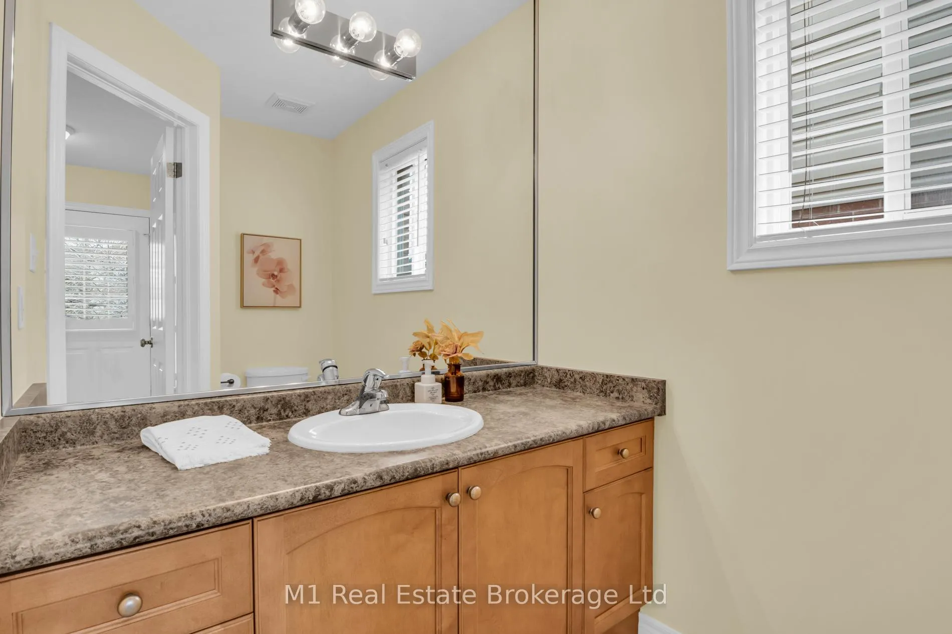 Photo 17 of 33 Hilltop Road, Guelph, Victoria North — HOMEH