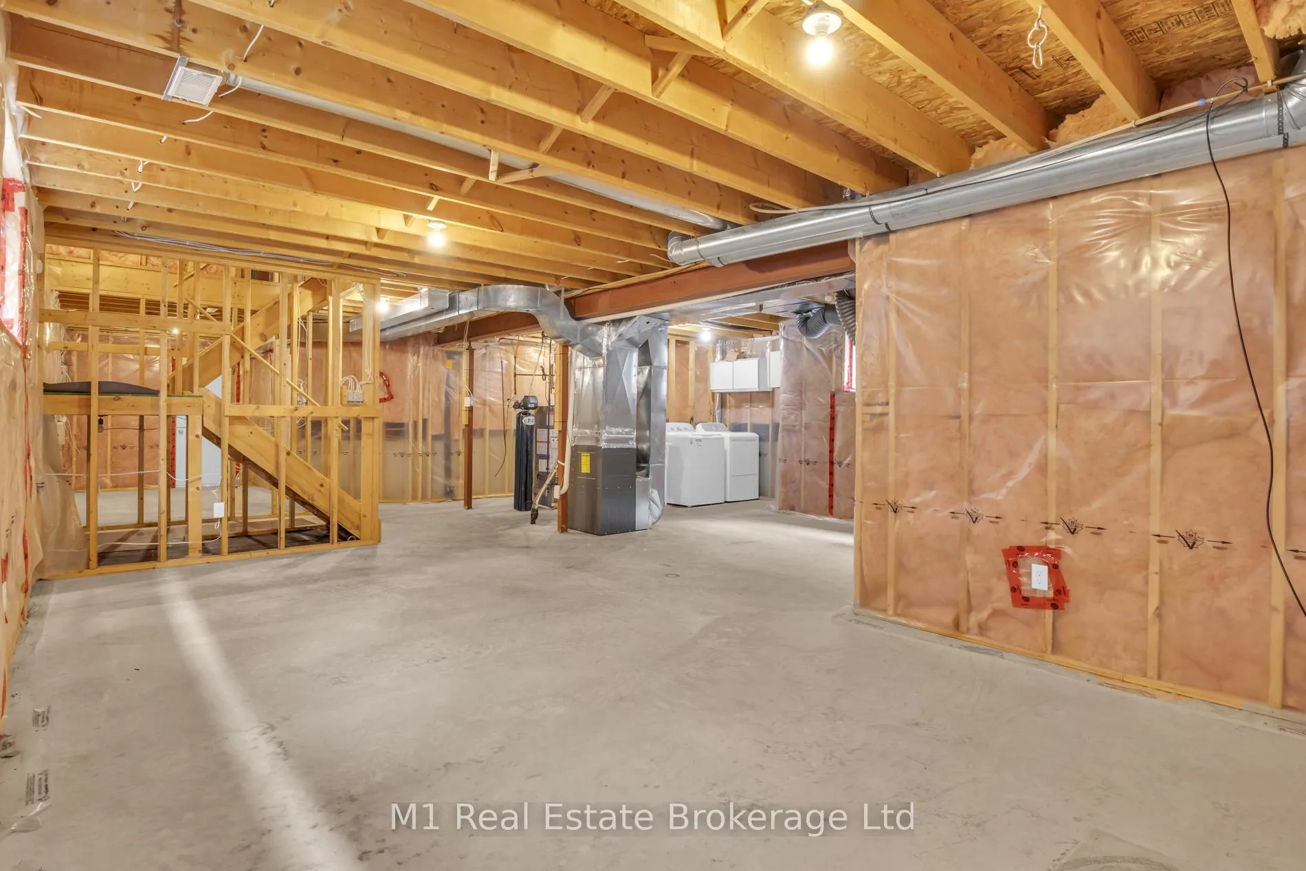 Photo 34 of 33 Hilltop Road, Guelph, Victoria North — HOMEH