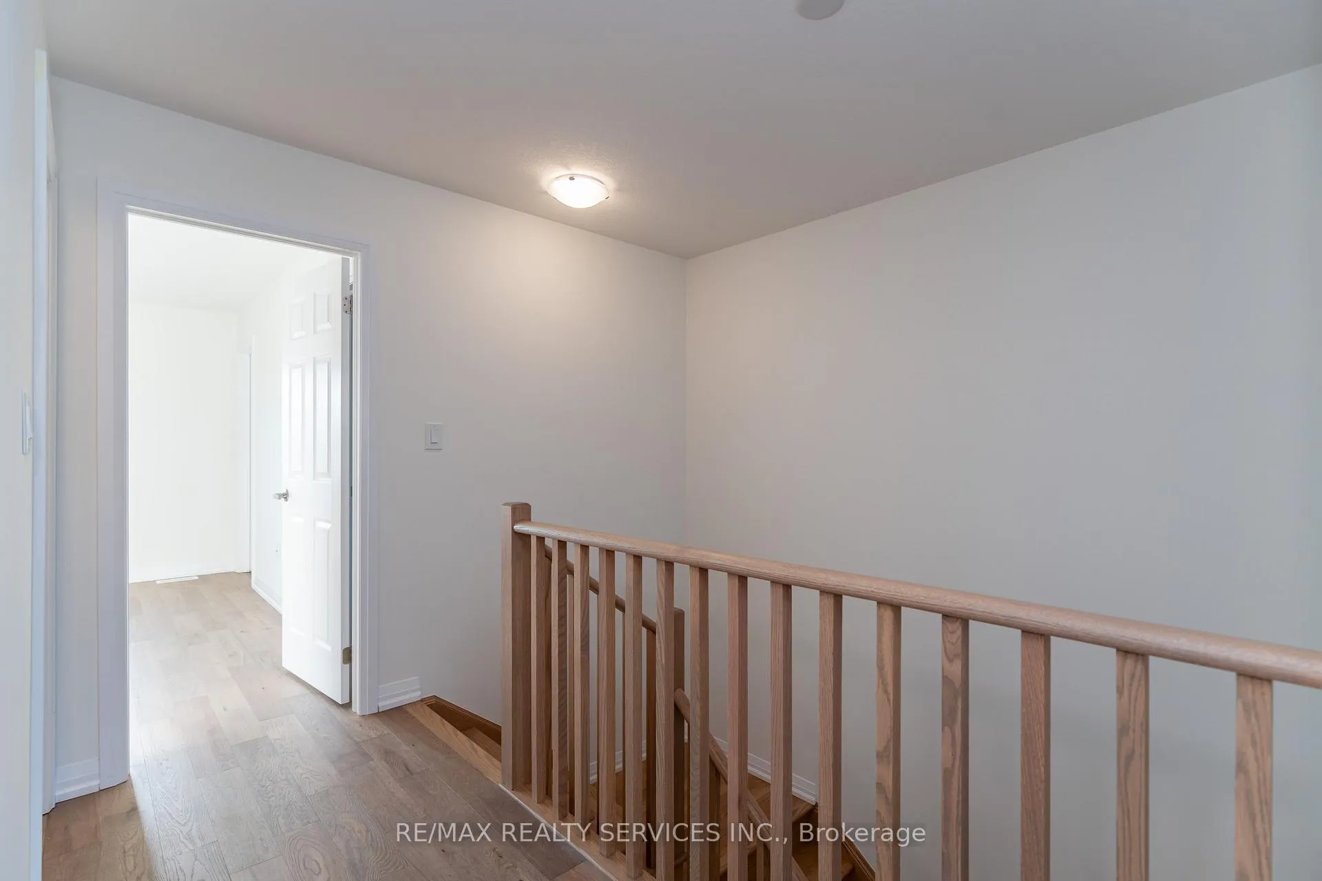Photo 25 of 95 Granville Crescent, Haldimand — HOMEH