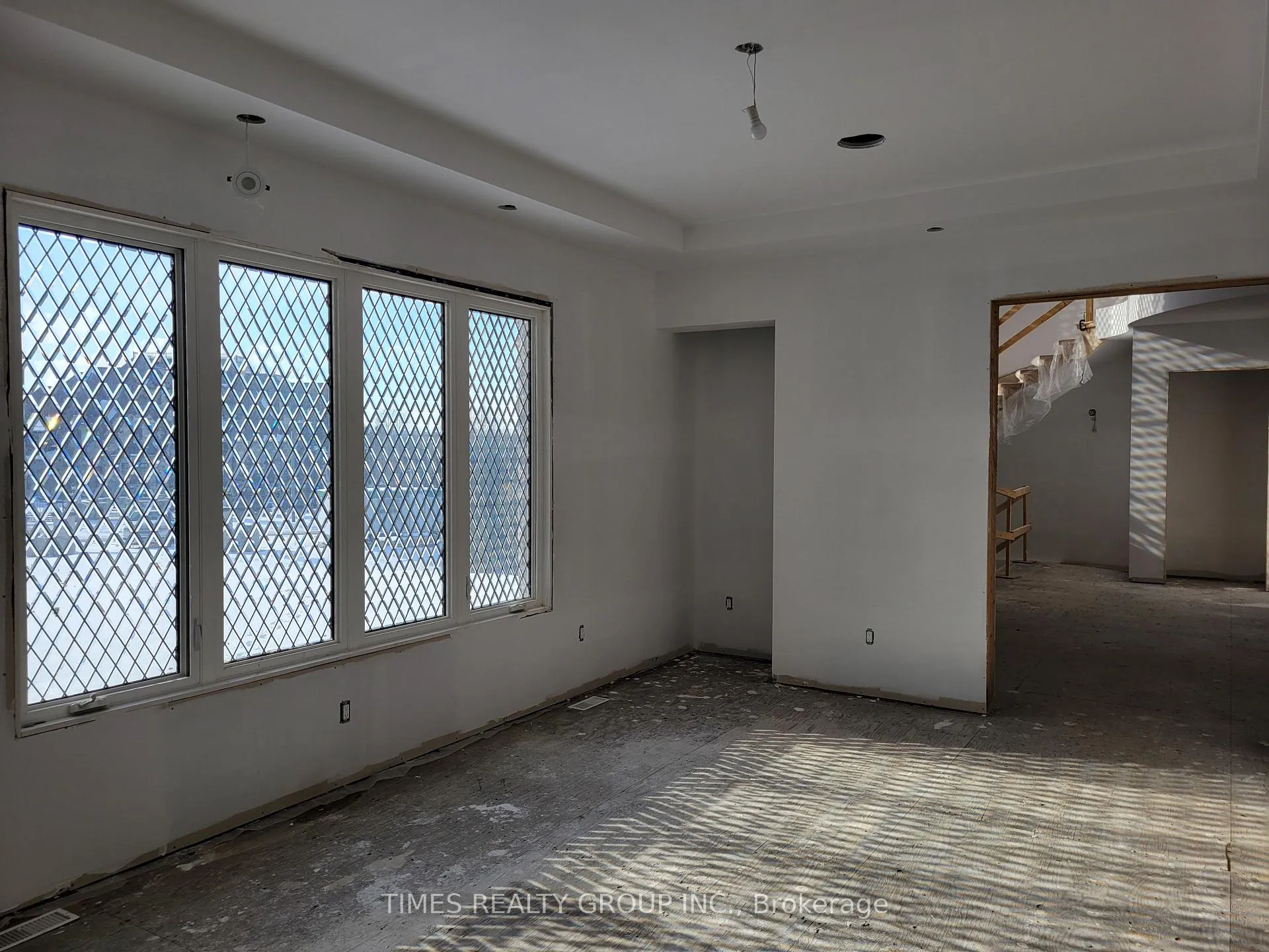 Photo 13 of 17 Edgewild Drive, Caledon, Palgrave — HOMEH