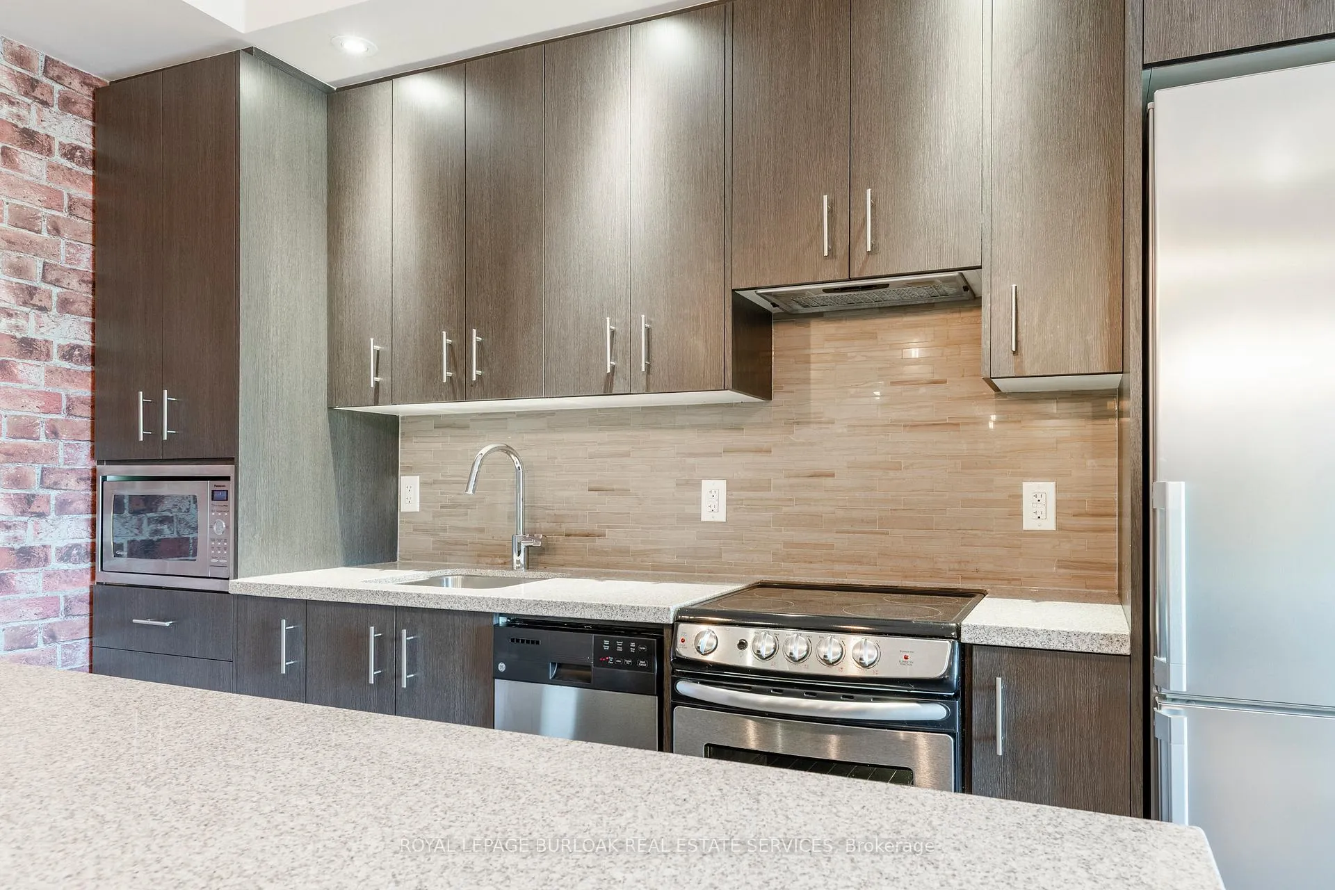 Photo 11 of Unit 224, 457 Plains Road E, Burlington, LaSalle — HOMEH