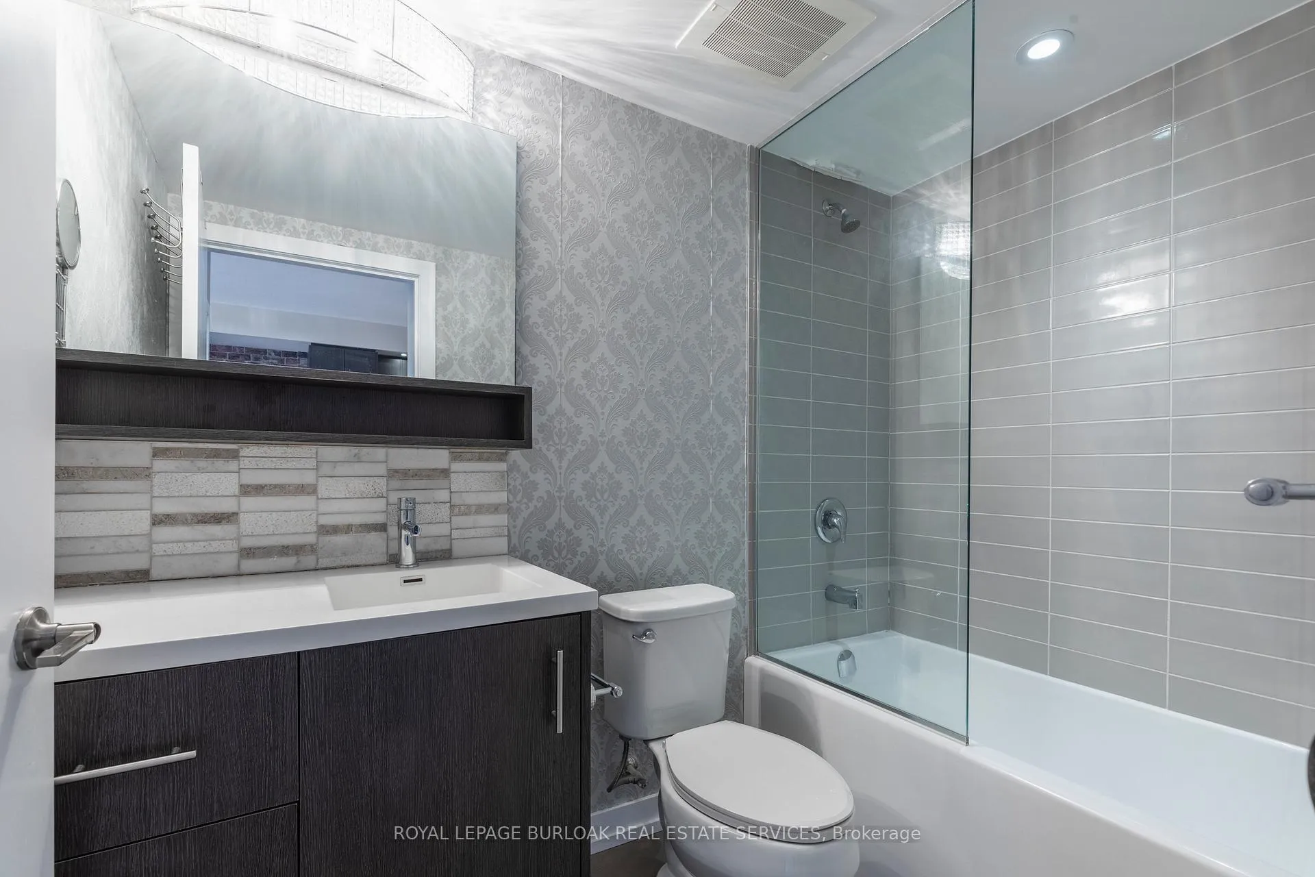 Photo 16 of Unit 224, 457 Plains Road E, Burlington, LaSalle — HOMEH