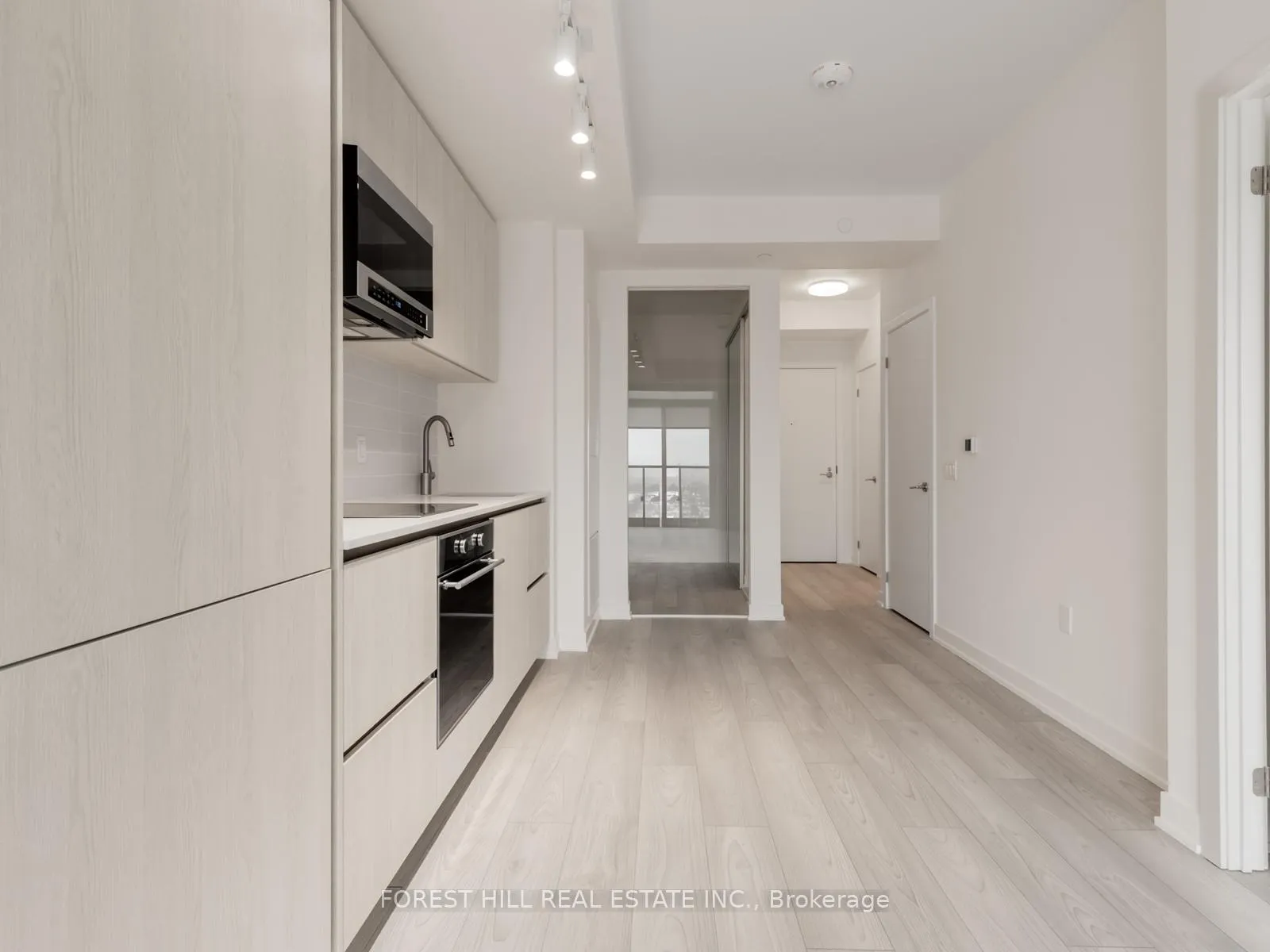 Photo 6 of Unit 1910S, 110 Broadway Avenue, Toronto, Mount Pleasant West — HOMEH