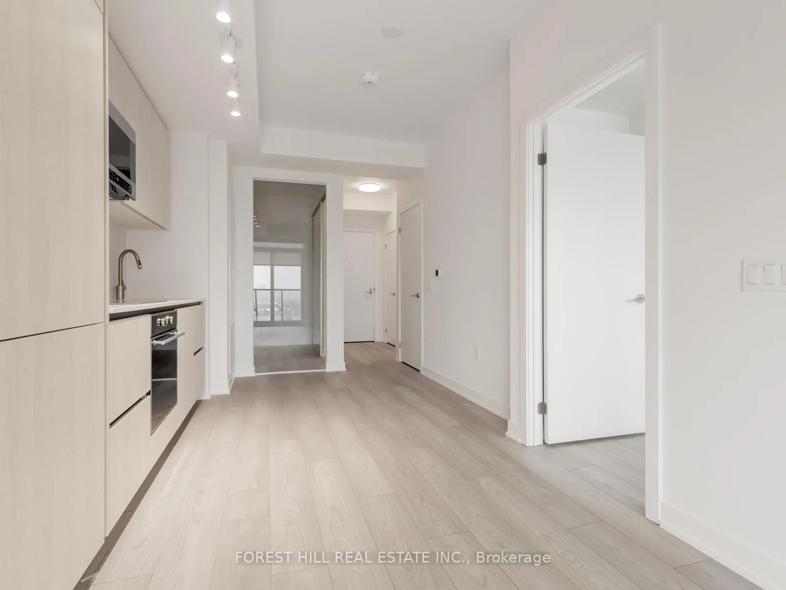 Photo 8 of Unit 1910S, 110 Broadway Avenue, Toronto, Mount Pleasant West — HOMEH